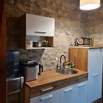 Kamena Kuca Goranci * Mostar
