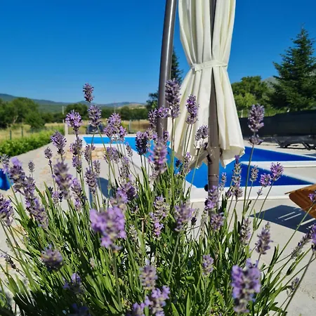 Dom wakacyjny Kamena Kuca Goranci