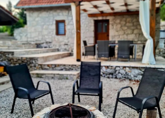 Сasa de vacaciones Kamena Kuca Goranci Mostar
