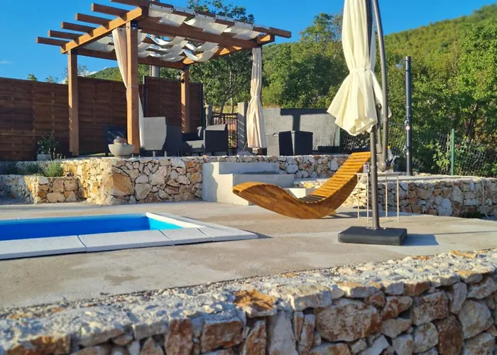 Kamena Kuca Goranci *